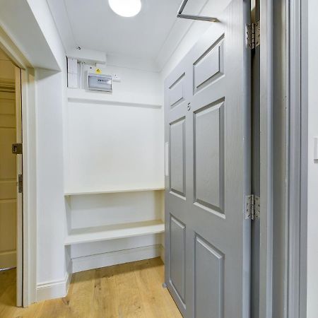 Duplex Redhill Town Centre Apt By Livingo Stays Kültér fotó