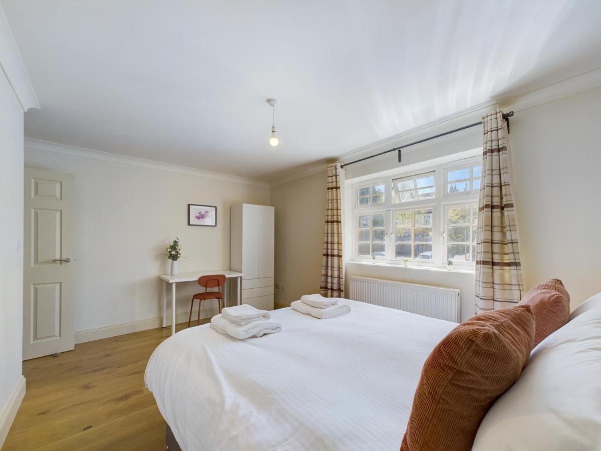 Duplex Redhill Town Centre Apt By Livingo Stays Kültér fotó