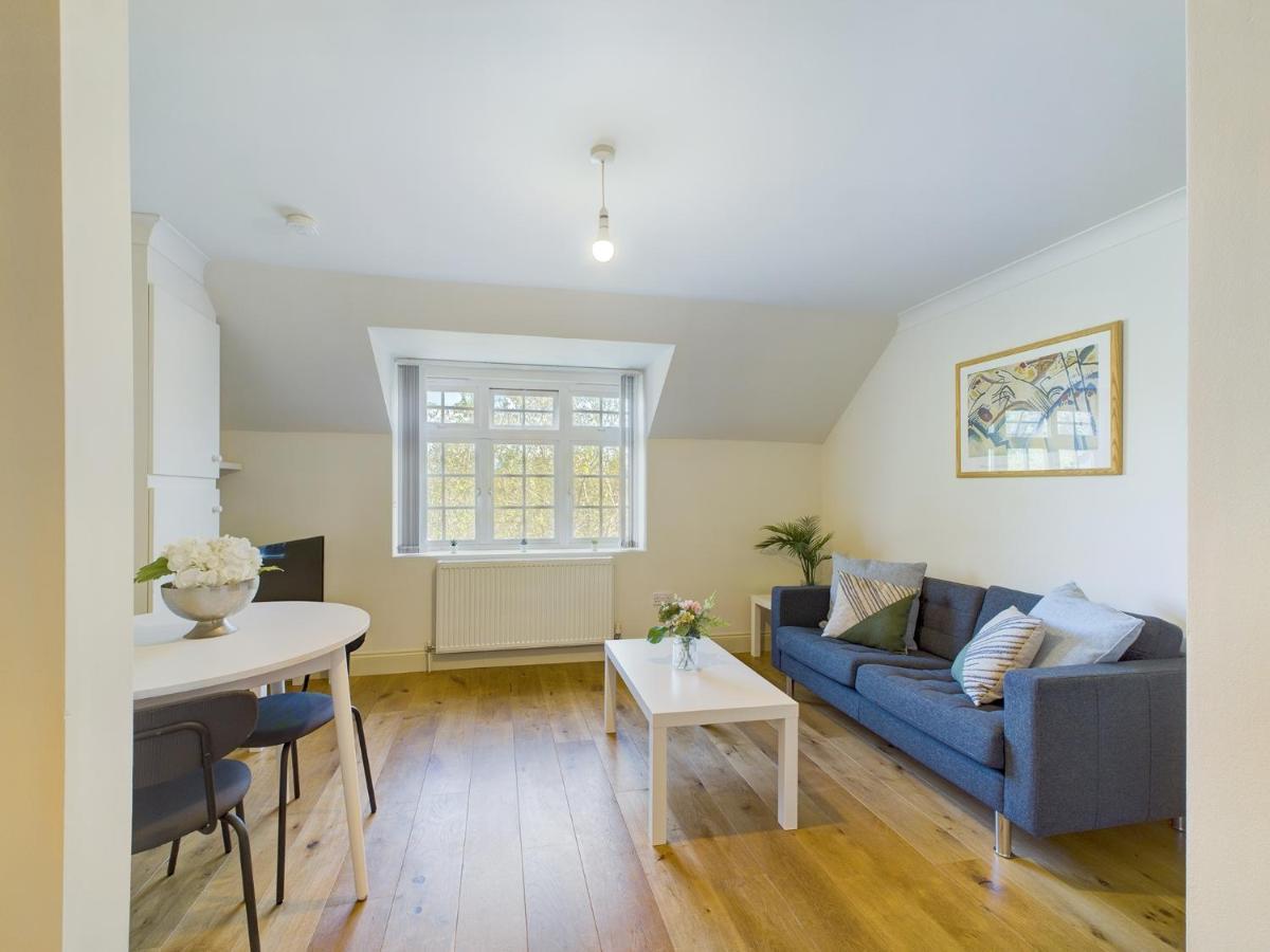 Duplex Redhill Town Centre Apt By Livingo Stays Kültér fotó